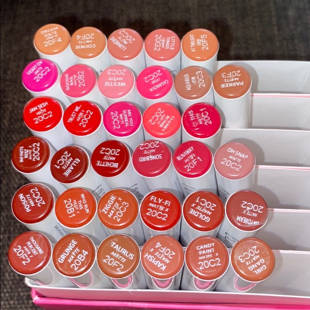 37 Lippie Stix Colourpop